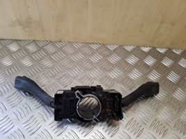 Audi A2 Pyyhkimen/suuntavilkun vipukytkin 8L0953513G