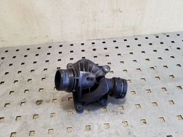 BMW X5 E70 Boîtier de thermostat / thermostat 162837