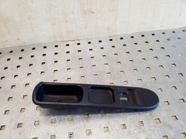 Peugeot 307 Support bouton lève vitre porte avant 