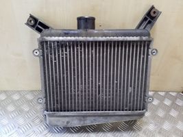 Toyota RAV 4 (XA20) Chłodnica powietrza doładowującego / Intercooler 27040332