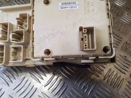 Toyota Avensis Verso Module de fusibles 8922144030