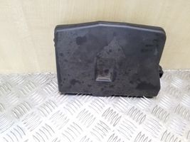 Toyota Avensis T270 Fuse box cover 8266205150