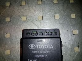 Toyota Corolla E120 E130 Pysäköintitutkan (PCD) ohjainlaite/moduuli 4M0168T1A