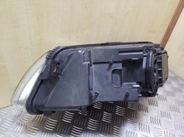 Audi A6 S6 C6 4F Lampa przednia 