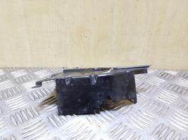 Skoda Fabia Mk1 (6Y) Osłona paska / łańcucha rozrządu 038109147B