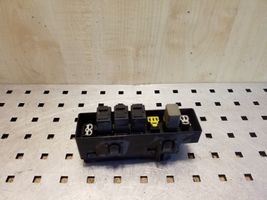 Mitsubishi Space Wagon Fuse module 