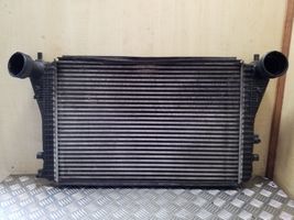 Audi TT TTS Mk2 Chłodnica powietrza doładowującego / Intercooler K0145803S