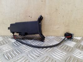 Opel Antara Degalų bako dangtelio spyna 95033182