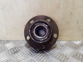 Volkswagen Golf IV Rear wheel hub 