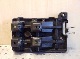 Volvo S40, V40 Boîte de batterie 864205