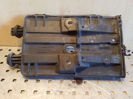 Volvo S70  V70  V70 XC Boîte de batterie 9444453