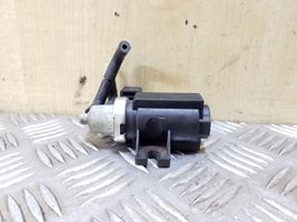 Opel Frontera B Turboahtimen magneettiventtiili 72190338