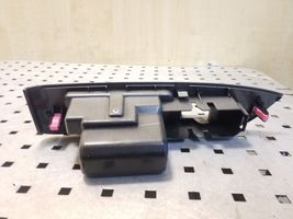 Lexus RX 330 - 350 - 400H Takaoven ikkunan kytkimen kehys 7427048120