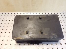 Ford Mondeo Mk III Battery tray 1S7T10757BE