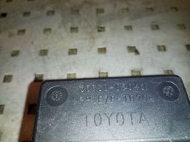 Toyota Avensis T270 Puodelių laikiklis (priekyje) 5563005040