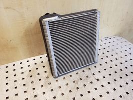 Volkswagen PASSAT B8 Gaisa kondicioniera radiators (salonā) 