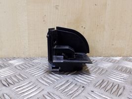 BMW X3 E83 Staffa di montaggio copertura ripiano portaoggetti 7160590