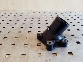 Toyota Verso Tuyau de liquide de refroidissement moteur 163210R020