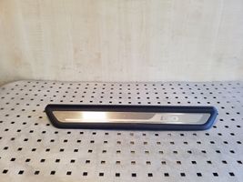 Hyundai i40 Etuoven kynnyksen suojalista 858833Z100