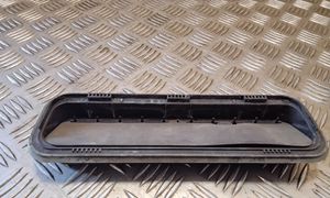 Hyundai i40 Quarter panel pressure vent 