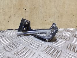 Volkswagen Tiguan Soporte de montaje del guardabarros 5N0821135