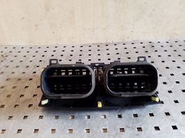 Toyota RAV 4 (XA30) Centrinės oro grotelės 5567042060