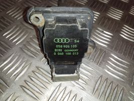 Audi A4 S4 B5 8D Bobina di accensione ad alta tensione 058905105