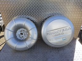 Opel Frontera B Garniture de section de roue de secours 