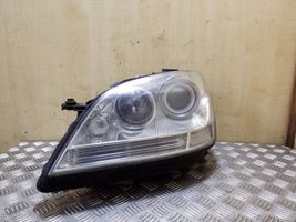 Mercedes-Benz ML W164 Phare frontale 