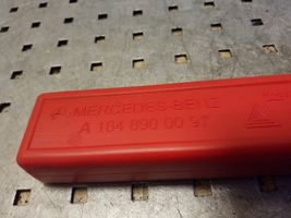 Mercedes-Benz ML W164 Emergency warning sign A1648900097