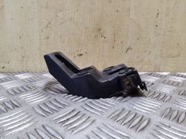 Seat Exeo (3R) Uchwyt / Mocowanie zderzaka przedniego 8E0853922D