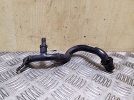 Volkswagen Touareg II Tuyau de liquide de refroidissement moteur 059121070P