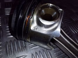 Volkswagen Touareg II Piston avec bielle 83L82