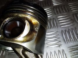 Volkswagen Touareg II Piston avec bielle 83L82