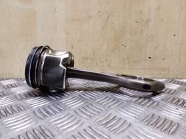 Volkswagen Touareg II Piston avec bielle 83L82