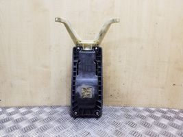 Volkswagen Touareg II Muu sisätilojen osa 4L0713855