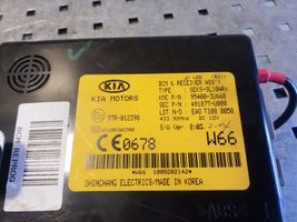 KIA Sportage Oven keskuslukituksen ohjausyksikön moduuli 954003U660