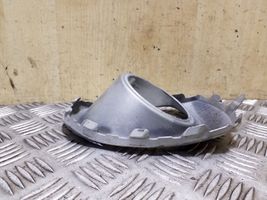 Subaru Outback Verkleidung Nebelscheinwerfer / Gitter vorne 