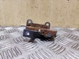 Subaru Outback Maniglia di rilascio del tappo carburante 