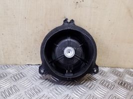 Toyota Yaris Garsiakalbis (-iai) galinėse duryse 861600D190