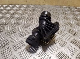 BMW X5 E53 Boîtier de thermostat / thermostat S900837