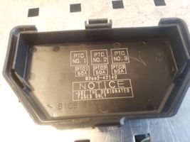 Toyota RAV 4 (XA20) Tapa de caja de fusibles 8266242140