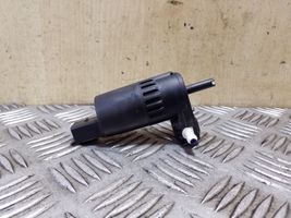 Chevrolet Orlando Windscreen/windshield washer pump 13349273