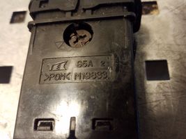 Honda CR-V Sunroof switch M19833