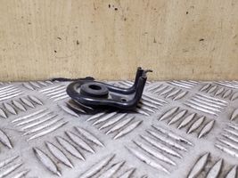 Honda CR-V Radiator mount bracket 