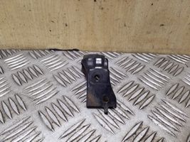 Honda CR-V Radiator mount bracket 