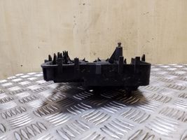 Volkswagen Tiguan Boîte de batterie 1K0915333H