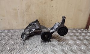 Hyundai ix35 Supporto del generatore/alternatore 