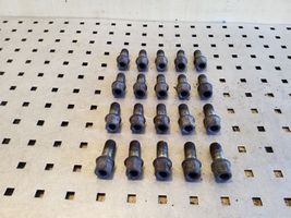 Volkswagen Polo IV 9N3 Nuts/bolts 