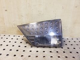 Mitsubishi Outlander Lampy tylnej klapy bagażnika 1146356R